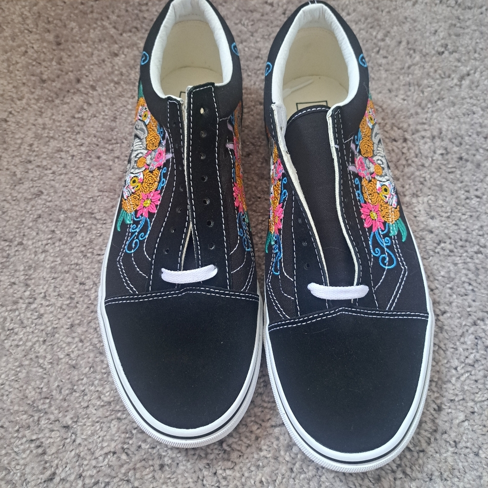Xolo Embroidered Black Old Skool Shoes
